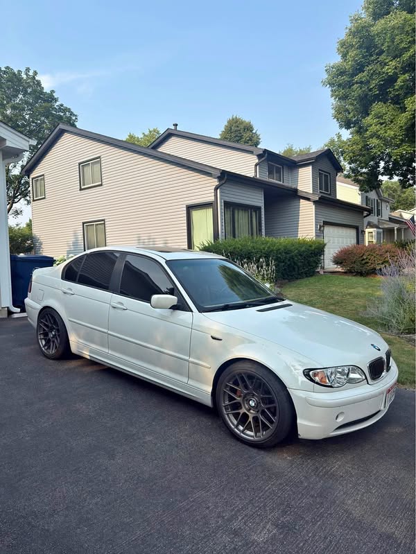 2002 BMW 3 Series - 325i Sedan 4D