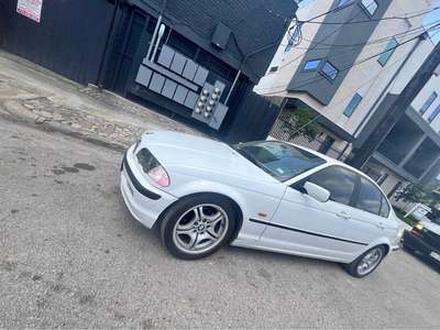 1999 BMW 3 Series - 323i Sedan 4D
