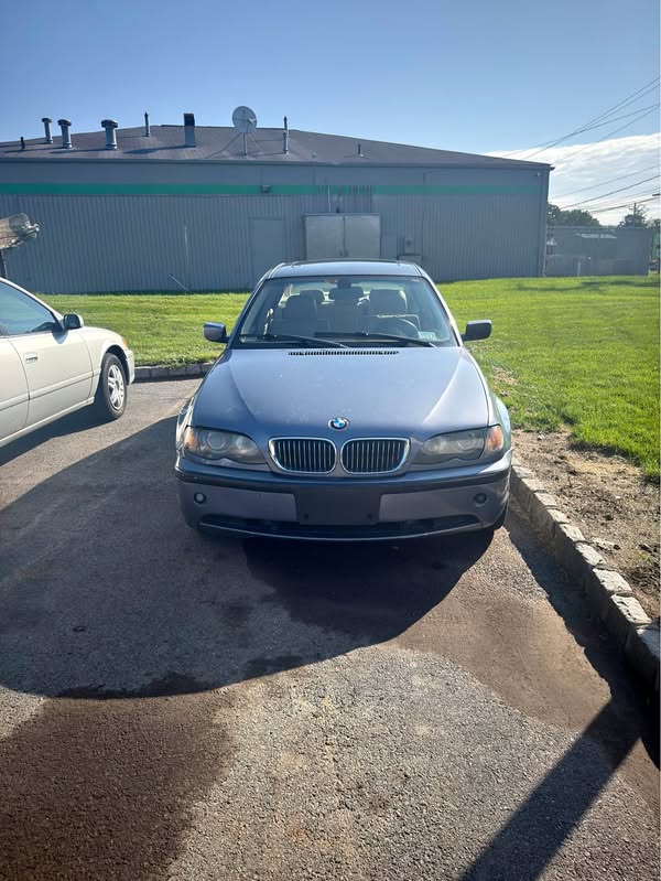 2004 BMW 3 Series - 330i xDrive Sedan 4D