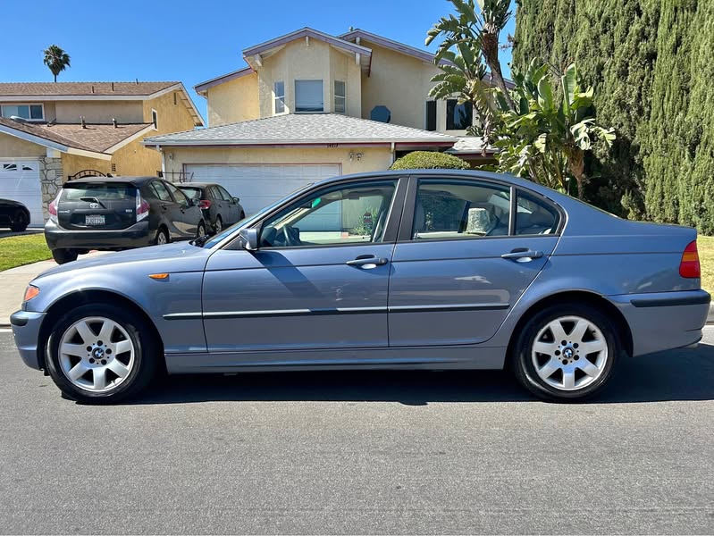 2004 BMW 3 Series - 325xi Sedan 4D