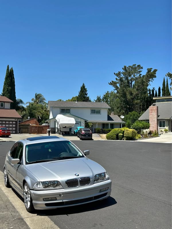 2001 BMW 3 Series - 330i Sedan 4D