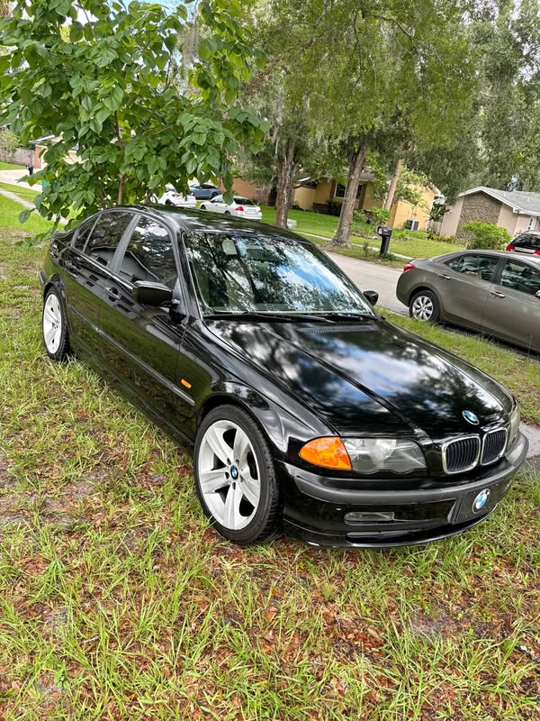 1999 BMW 3 Series - 323i Sedan 4D