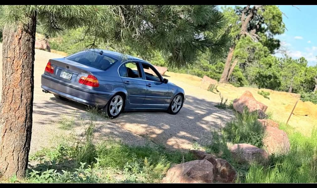 2005 BMW 3 Series - 330i Sedan 4D