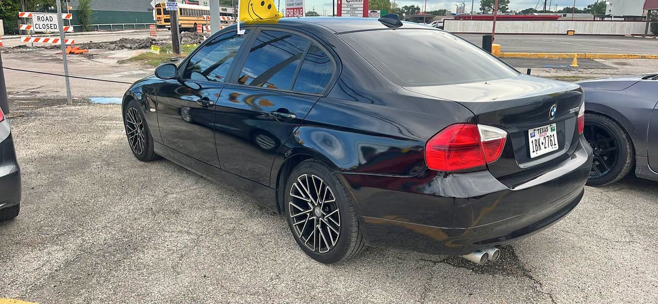 2006 BMW 3 Series - 325i Sedan 4D