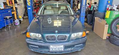 2000 BMW 3 Series - 323i Wagon 4D