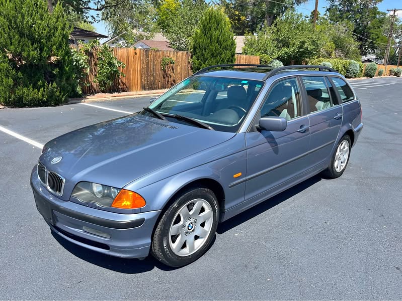 2001 BMW 3 Series - 325xiT AWD Wagon 4D