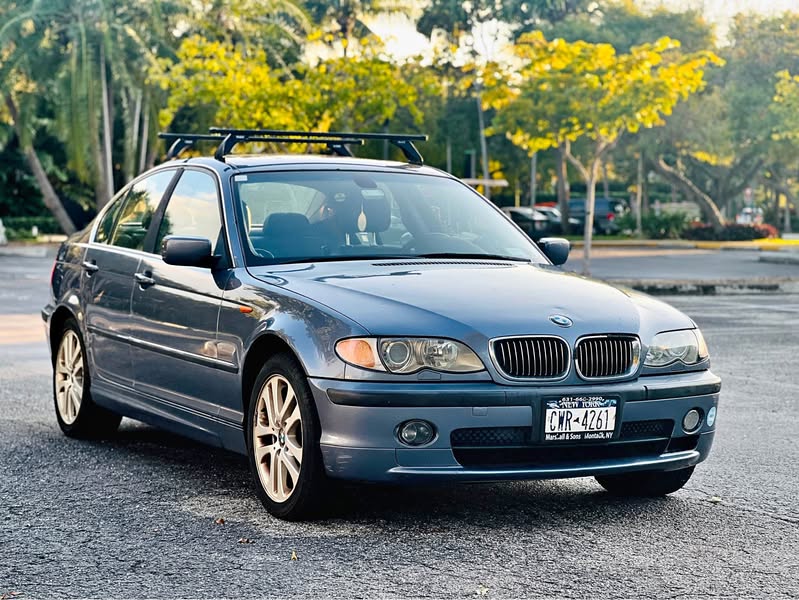 2002 BMW 3 Series - 330xi Sedan 4D