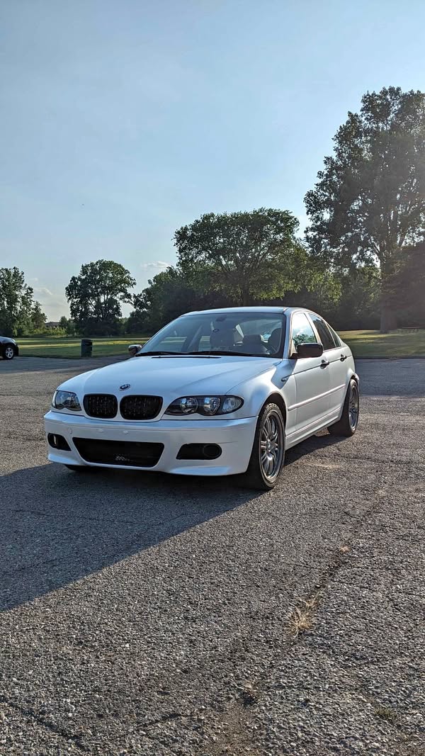 2004 BMW 3 Series - 325xi Sedan 4D