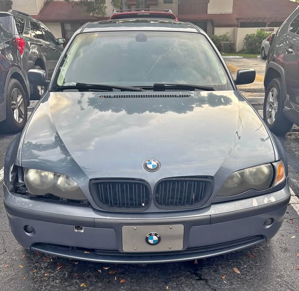 2003 BMW 3 Series - 325i Sedan 4D