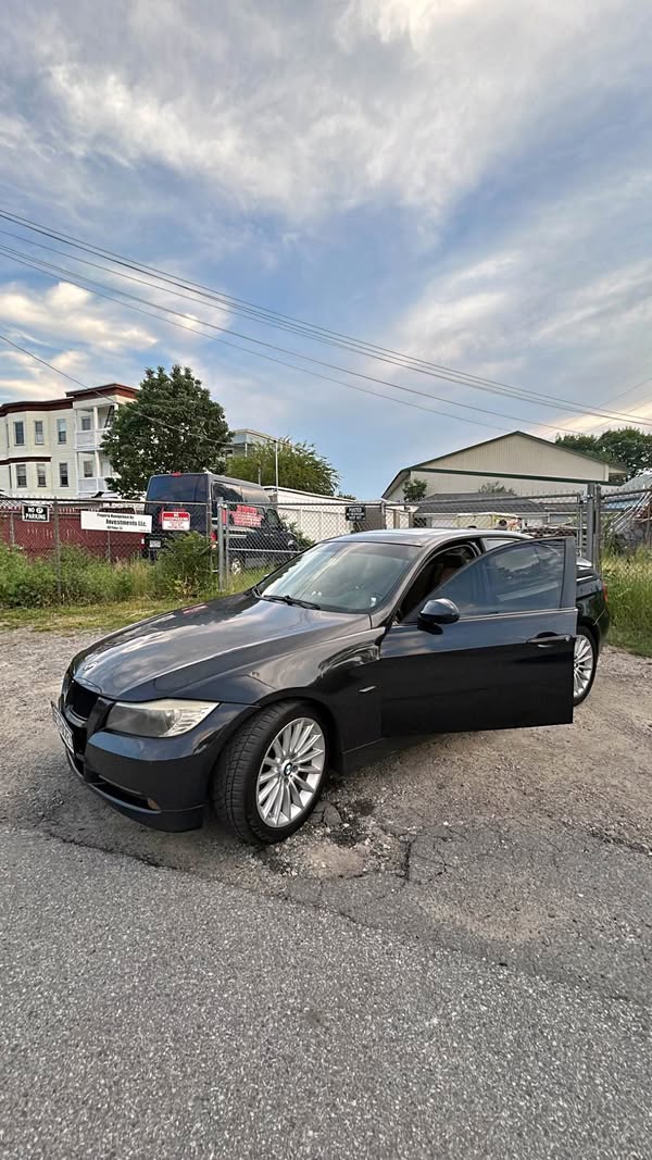 2006 BMW 3 Series - 325i Sedan 4D