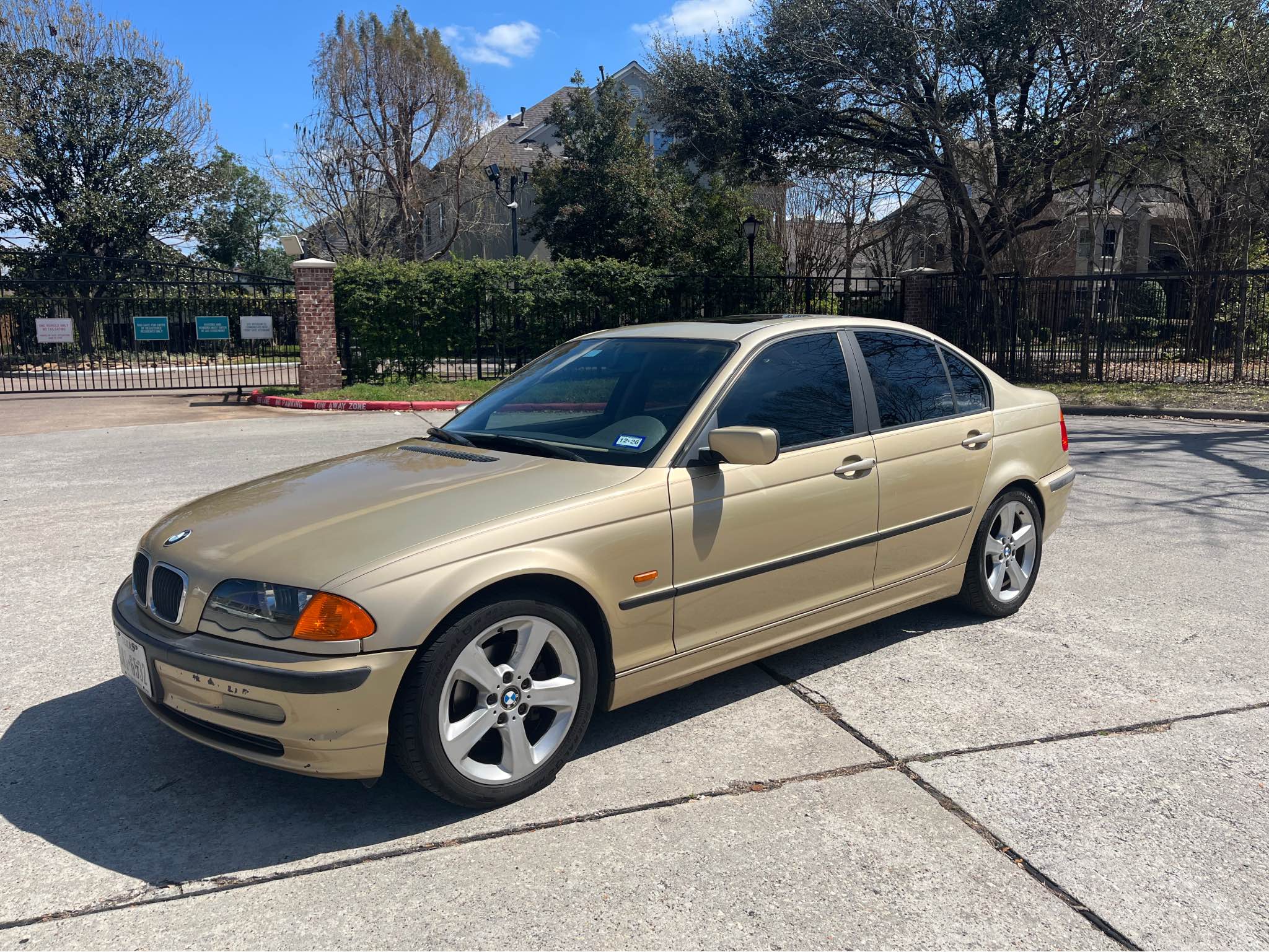 2000 BMW 3 Series - 323i Sedan 4D