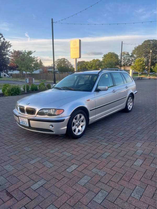 2003 BMW 3 Series - 325xi Wagon 4D