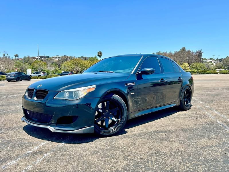 2006 BMW M5 - Sedan 4D