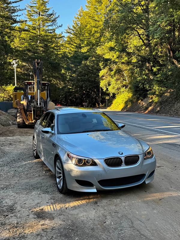 2006 BMW M5 - Sedan 4D