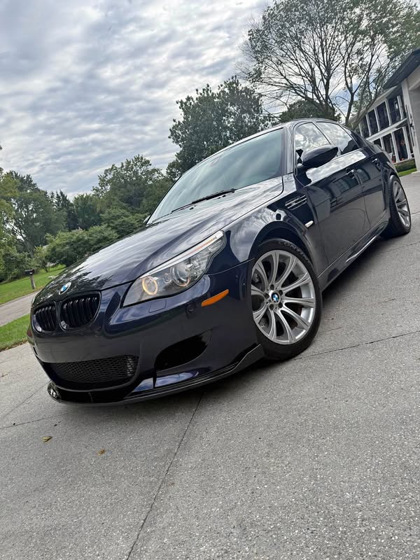 2008 BMW M5 - Sedan 4D