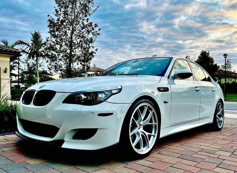 2008 BMW M5 - Sedan 4D