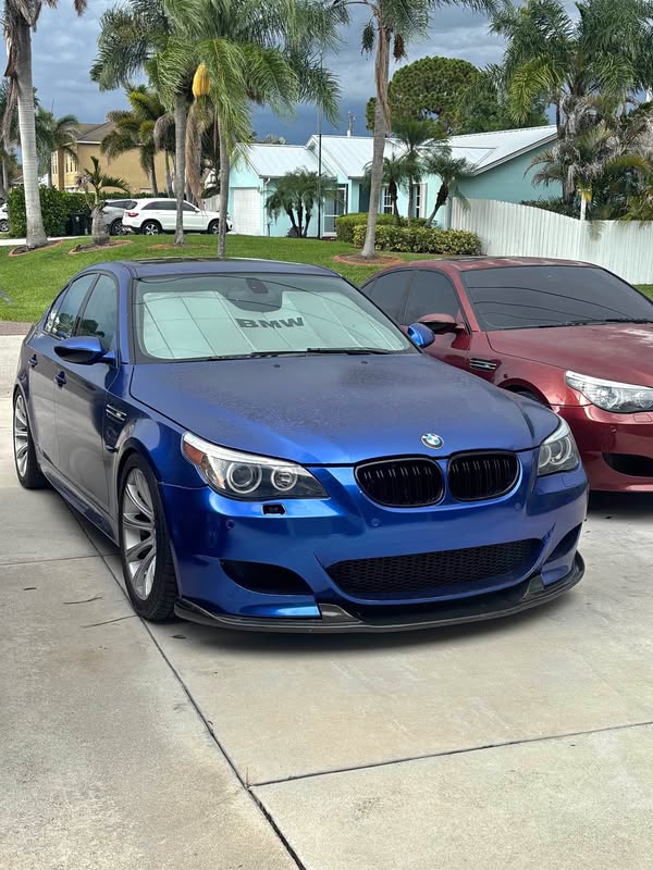 2006 BMW M5 - Sedan 4D