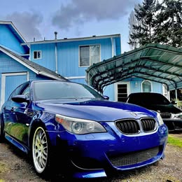 2006 BMW M5 - Sedan 4D