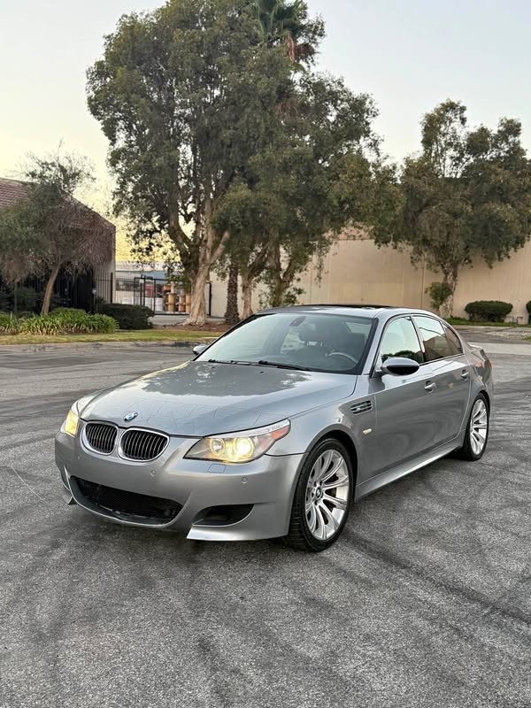2006 BMW M5 - Sedan 4D