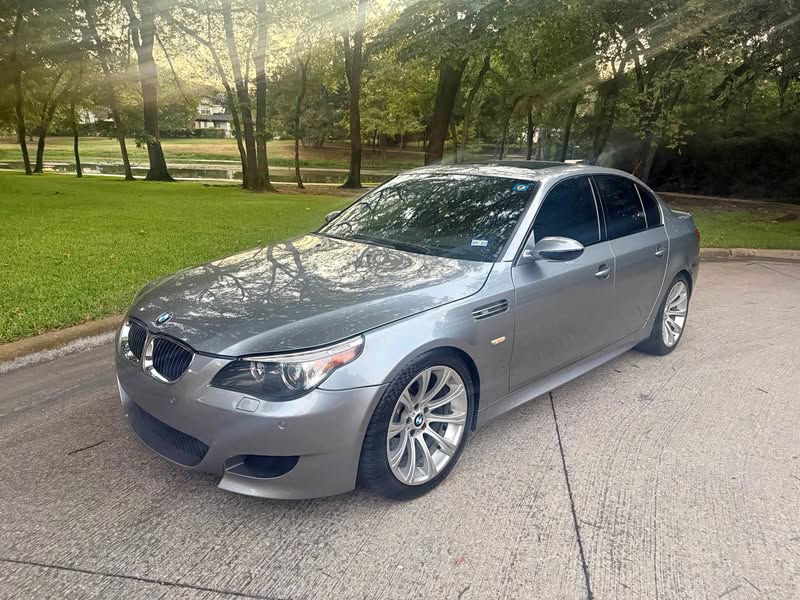 2006 BMW M5 - Sedan 4D