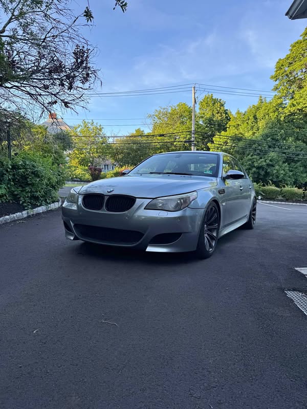 2006 BMW M5 - Sedan 4D
