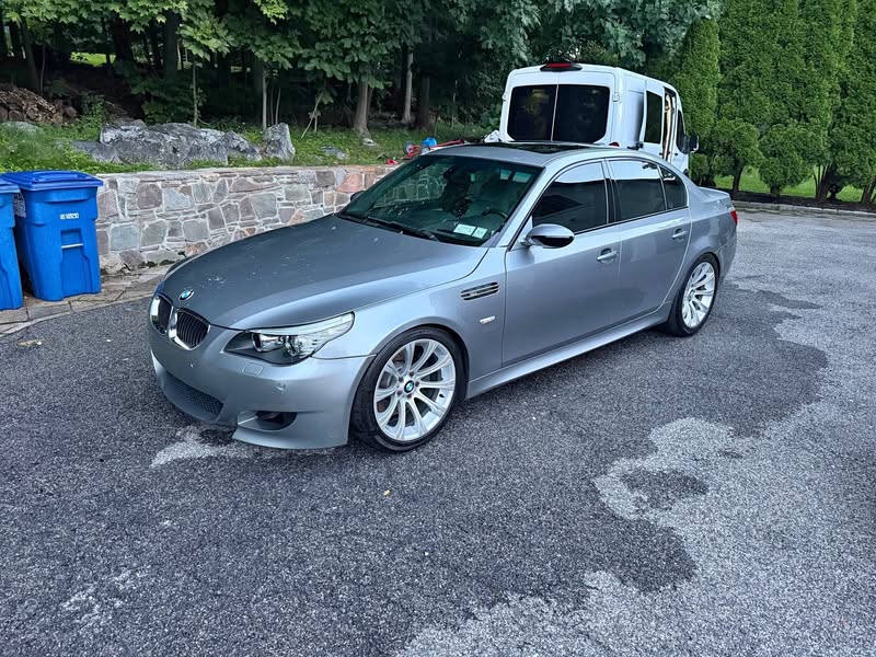 2006 BMW M5 - Sedan 4D