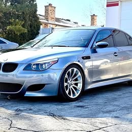 2006 BMW M5 - Sedan 4D