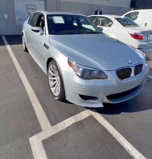 2006 BMW M5 - Sedan 4D