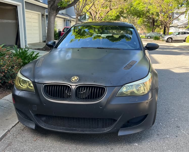 2006 BMW M5 - Sedan 4D