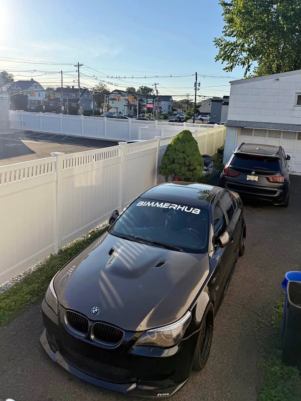 2006 BMW M5 - Sedan 4D