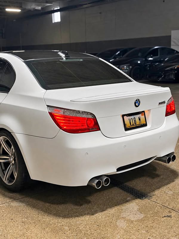 2008 BMW M5 - Sedan 4D