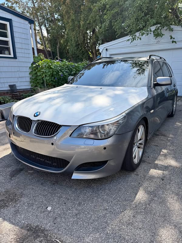 2009 BMW 5 Series - 535i xDrive Sport Wagon 4D