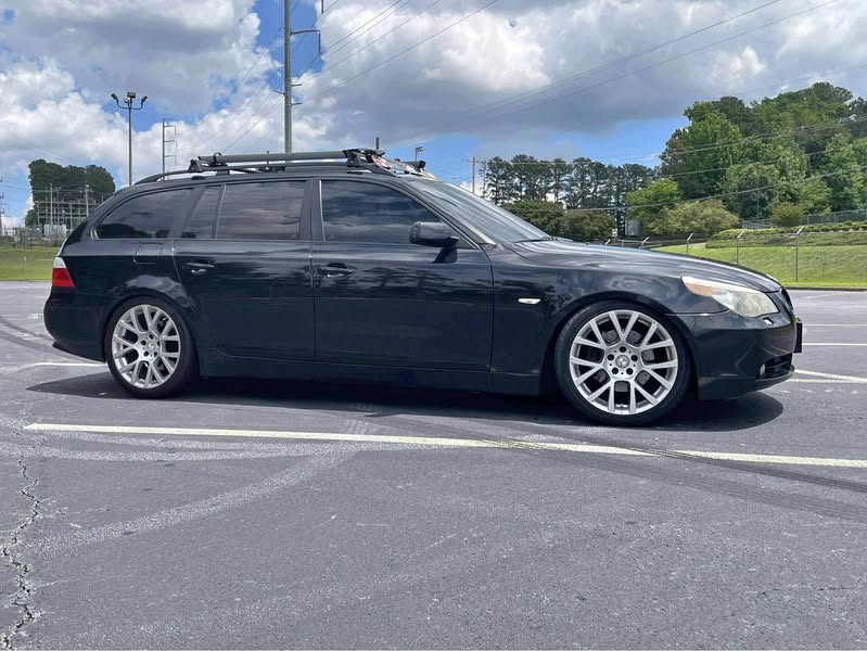 2006 BMW 5 Series - 530xi Wagon 4D