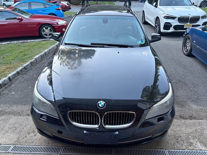 2010 BMW 5 Series - 535i xDrive Sport Wagon 4D