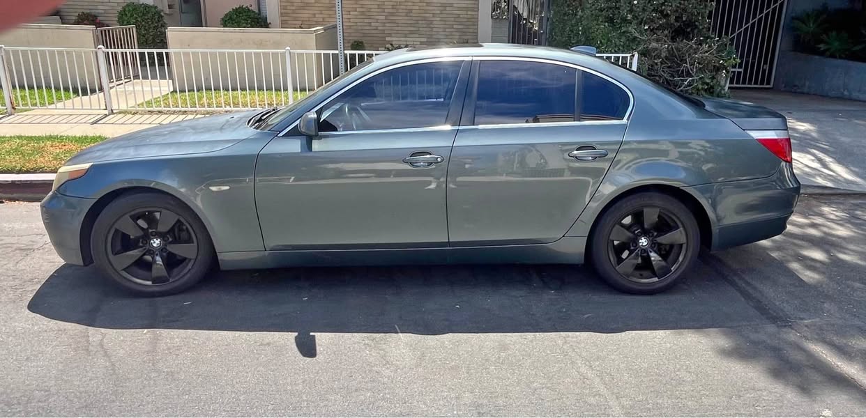 2004 BMW 5 Series - 530i Sedan 4D