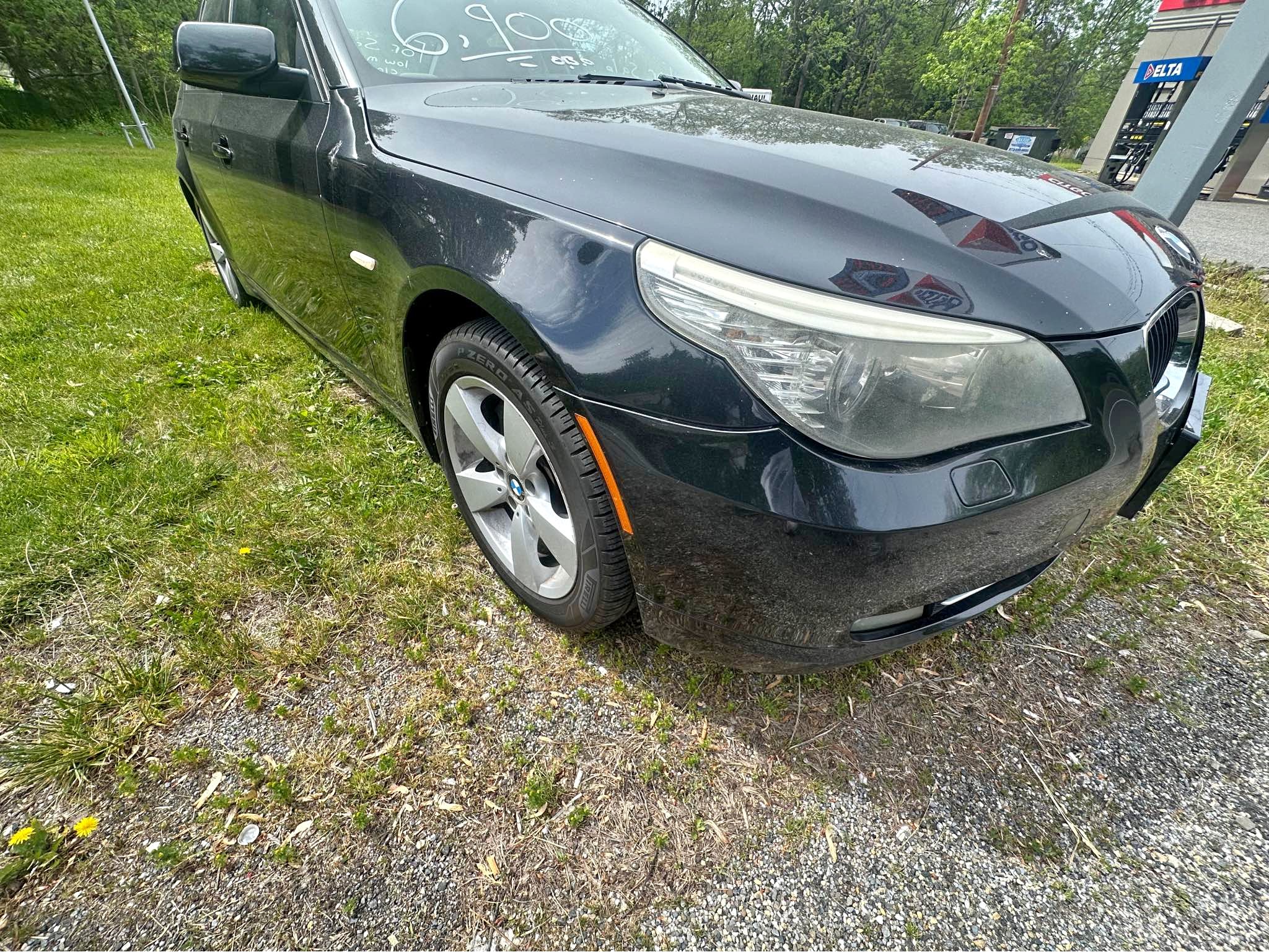 2008 BMW 5 Series - 528xi Sedan 4D