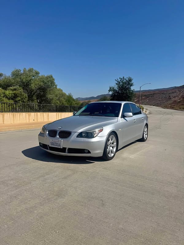2007 BMW 5 Series - 550i Sedan 4D