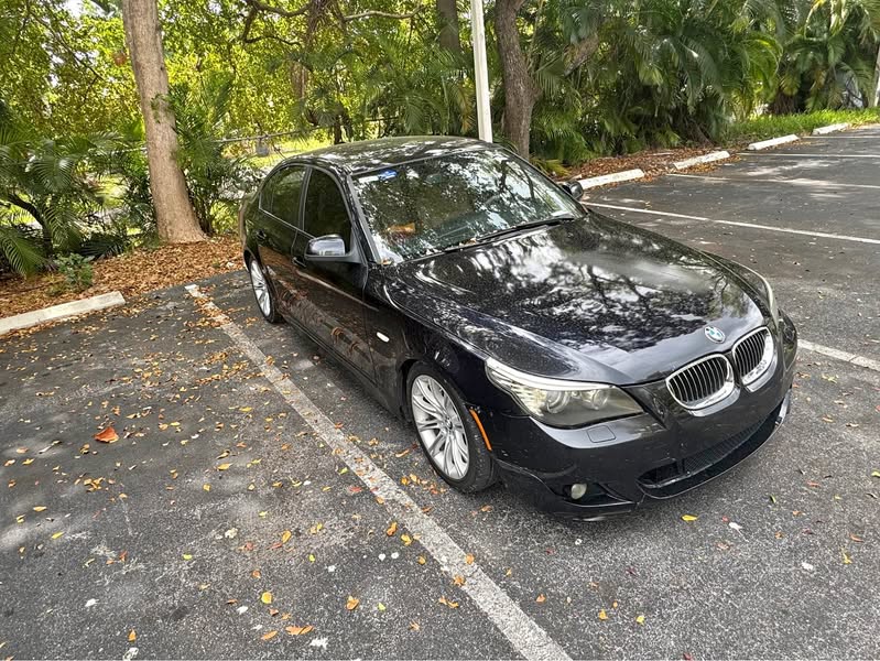 2010 BMW 5 Series - 528i Sedan 4D