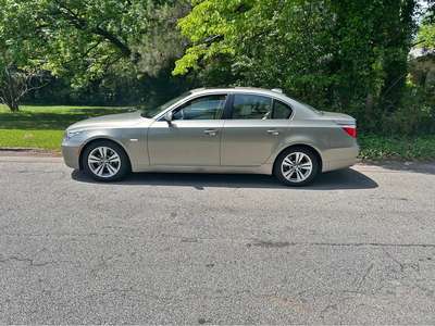 2009 BMW 5 Series - 528i Sedan 4D