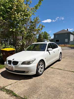 2008 BMW 5 Series - 528i Sedan 4D