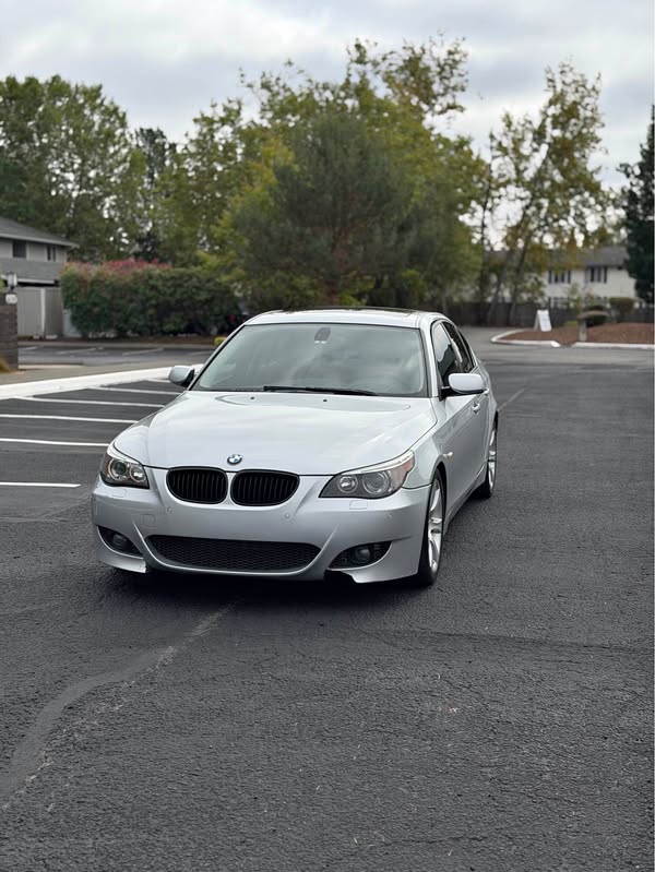 2007 BMW 5 Series - 550i Sedan 4D