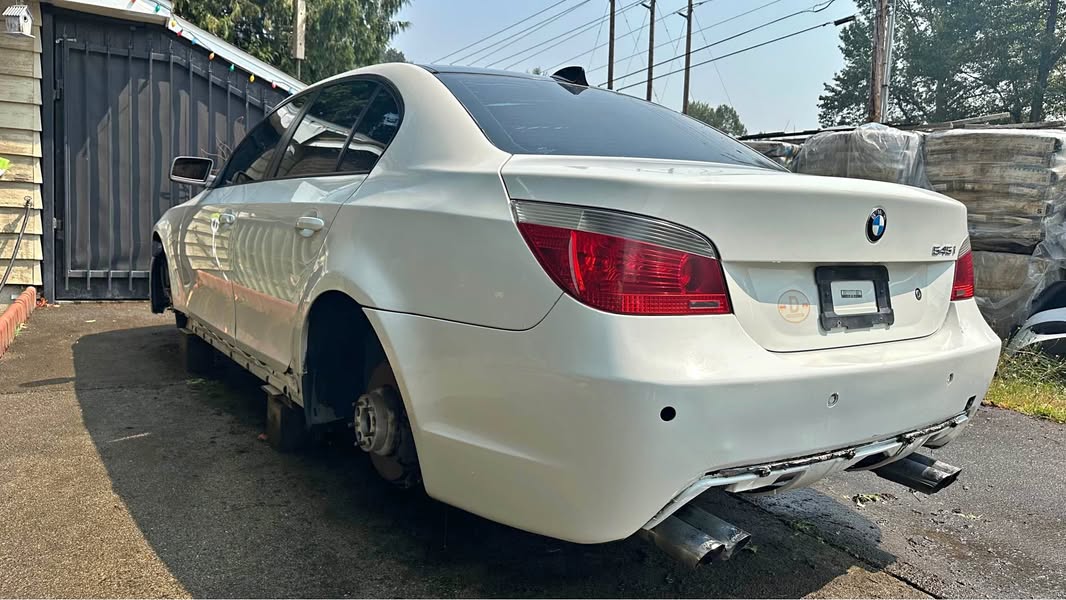 2004 BMW 5 Series - 545i Sedan 4D