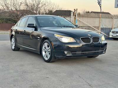 2010 BMW 5 Series - 528xi Sedan 4D