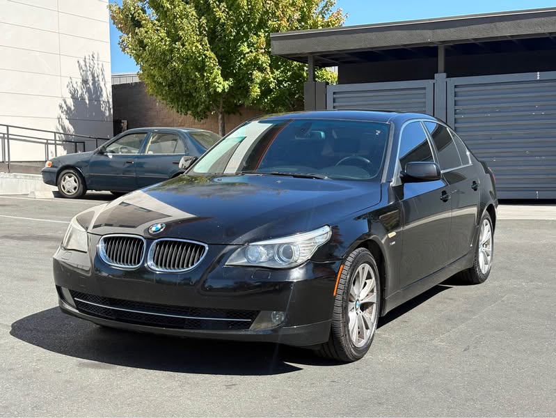 2009 BMW 5 Series - 535i xDrive Sedan 4D