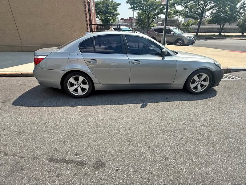 2007 BMW 5 Series - 530xi Sedan 4D