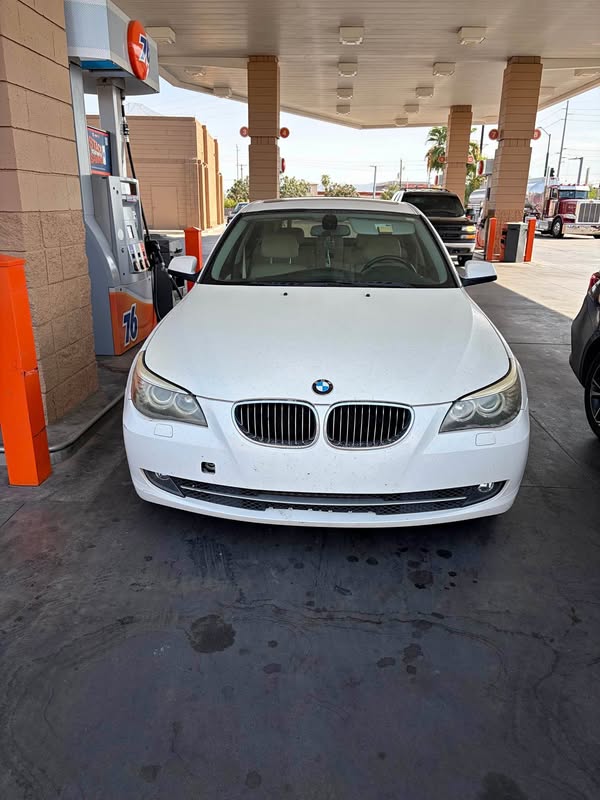 2010 BMW 5 Series - 528i Sedan 4D