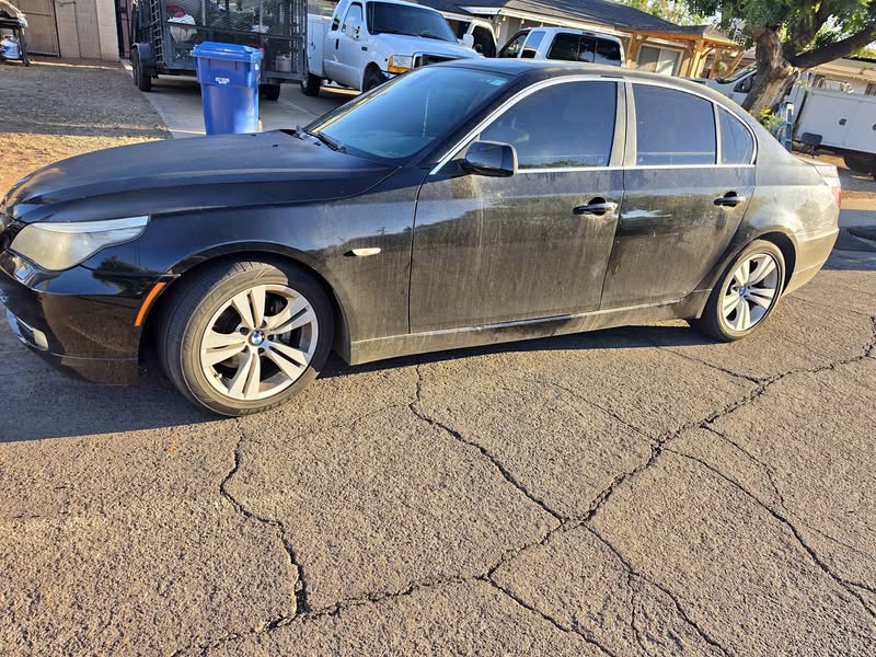 2009 BMW 5 Series - 528i Sedan 4D