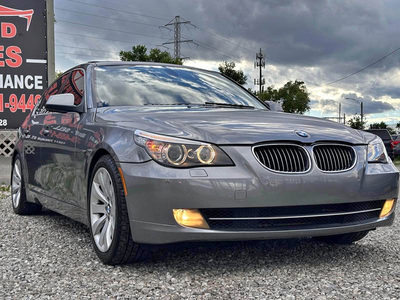 2010 BMW 5 Series - 528i Sedan 4D