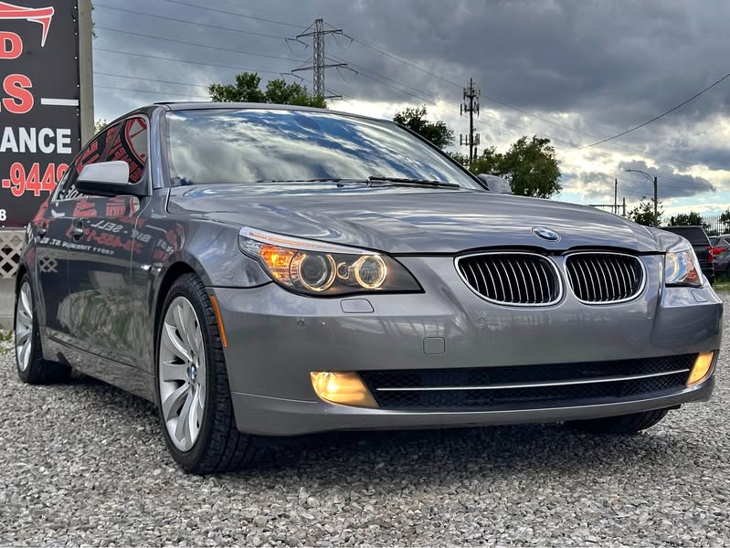 2010 BMW 5 Series - 528i Sedan 4D