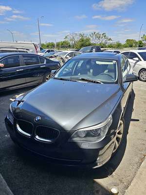 2010 BMW 5 Series - 525i Sedan 4D